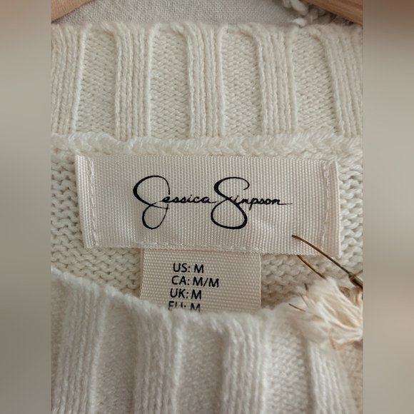 Jessica Simpson 'Kiss Me' Heart Sweater - Picture 3 of 12